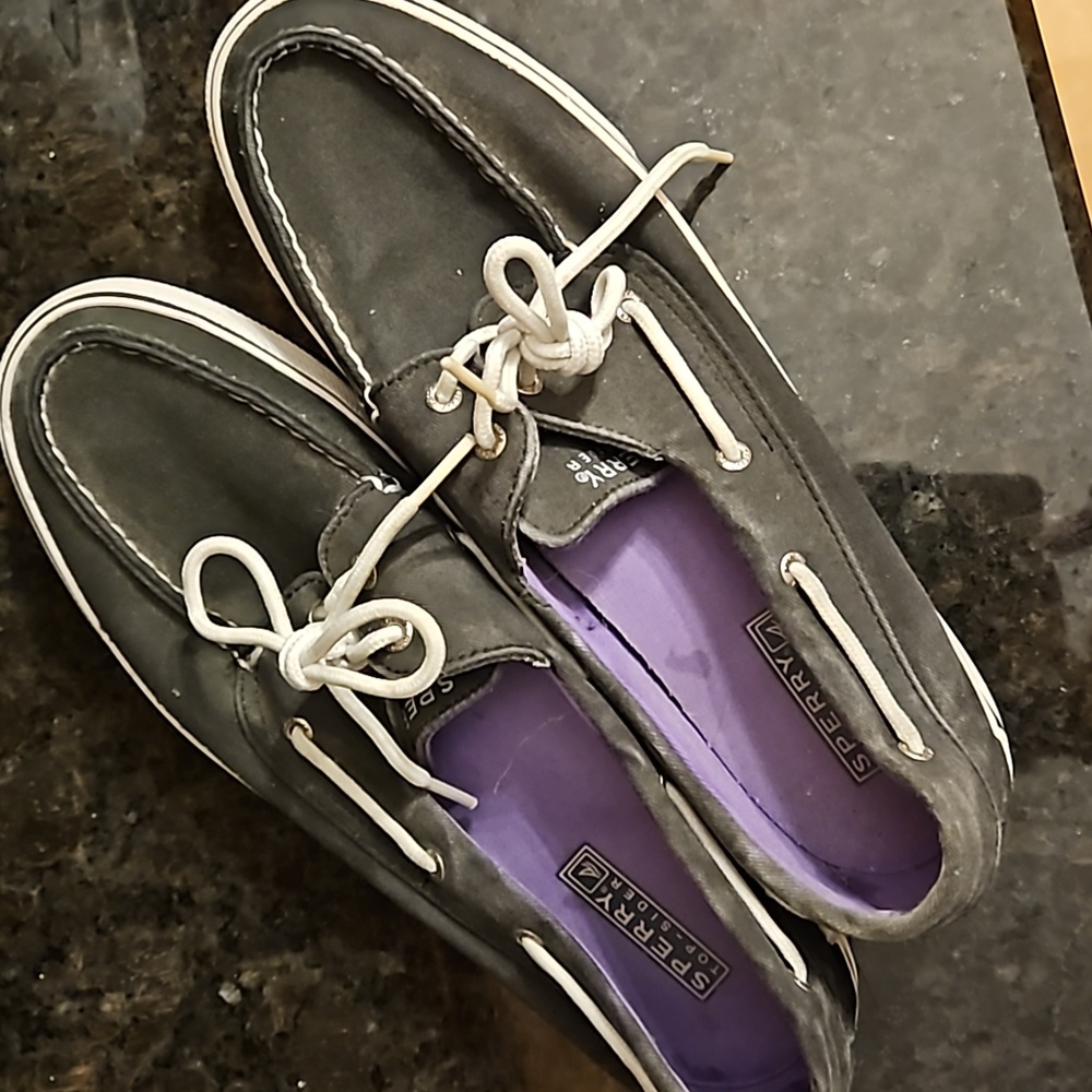 Sperry topsiders